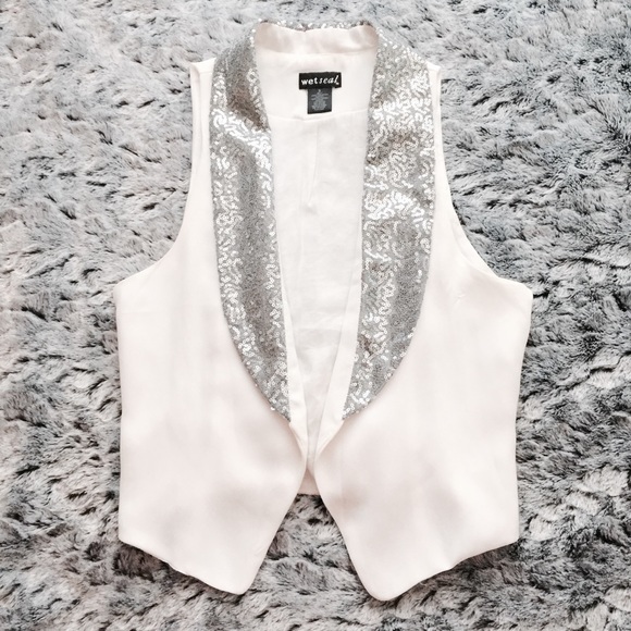 Jackets & Blazers - NWOT White Sequin Vest