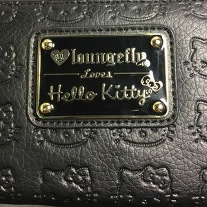 Loungefly Hello Kitty wallet