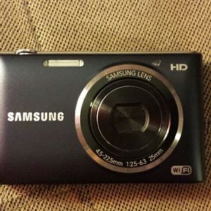 Brand new Samsung ST150 Smart Camera Cobalt Black