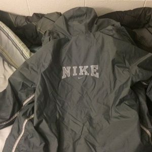 Vintage gray Nike windbreaker
