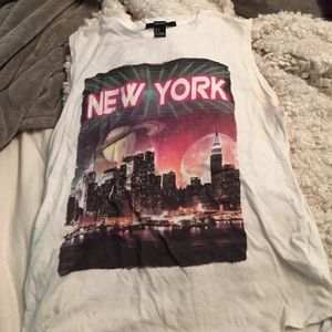 Muscle tee with design