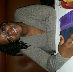 Meet your Posher, Leslie