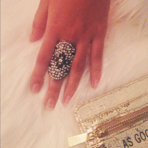 💕SOLD💕Gold Diamond Stretch Ring