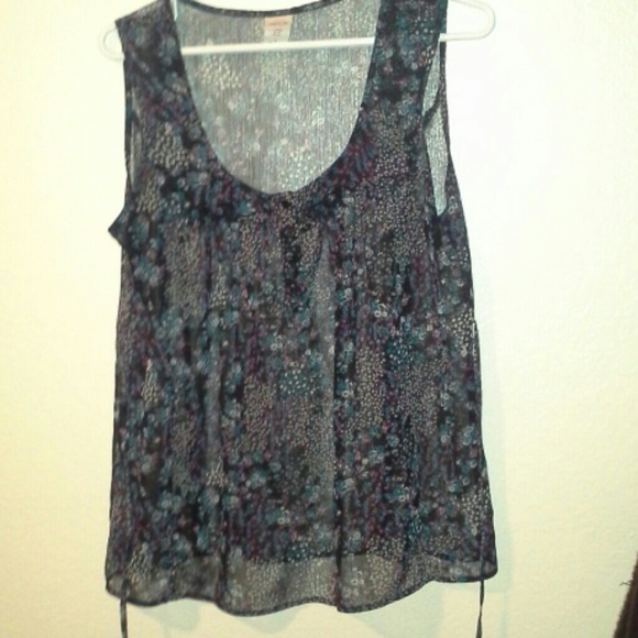 Cute shirt - Picture 1 of 2