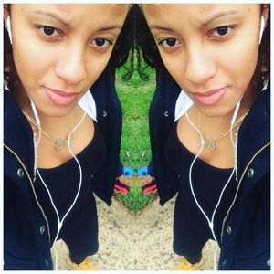 Meet your Posher, Desiree