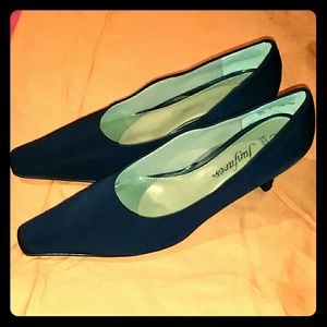 Navy blue pumps