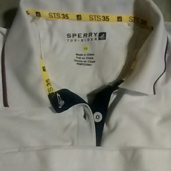 Sperry topsider dri fit top