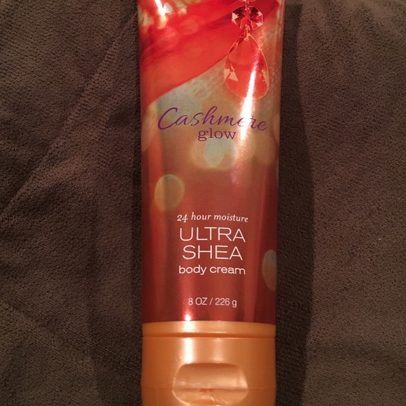 Bath & Body Works Cashmere glow body cream