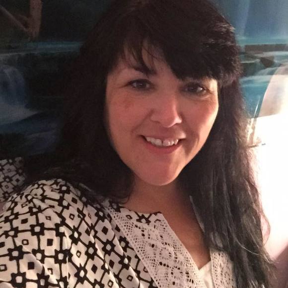 Meet your Posher, Pam