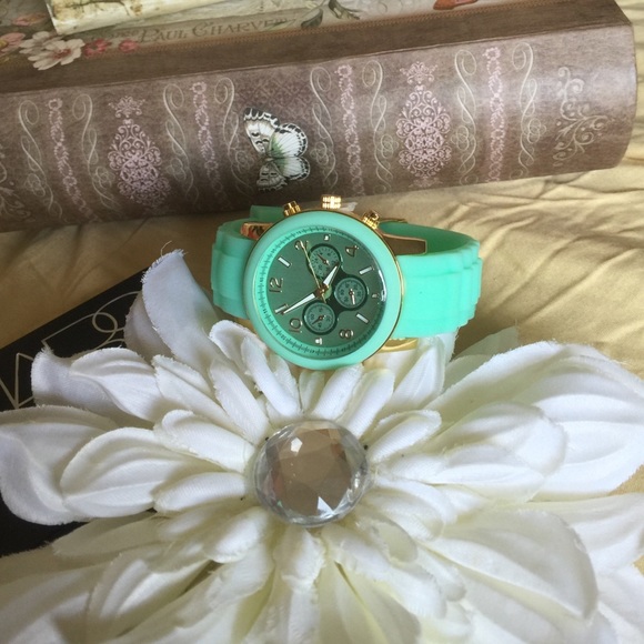 T&J Designs Jewelry - NEW T&J DESIGNS MINT RUBBER BAND GOLD PLATED WATCH