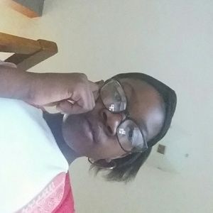 Meet your Posher, Ariel