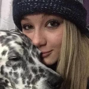 Meet your Posher, Holly