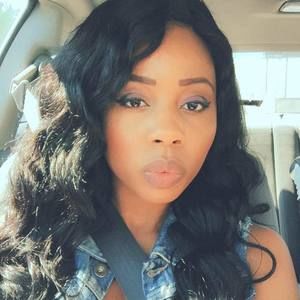 Meet your Posher, Adeola
