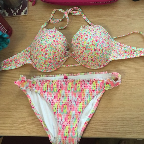 Victoria's Secret bikini