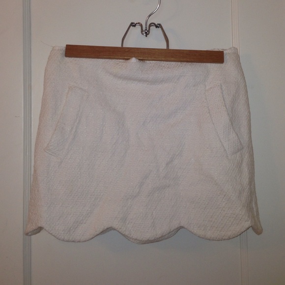 scalloped Topshop skirt