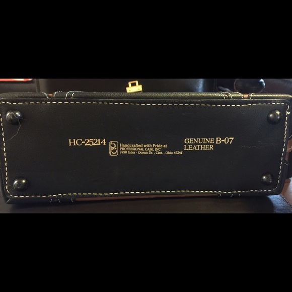 Beautiful black & tan leather satchel - Picture 4 of 4