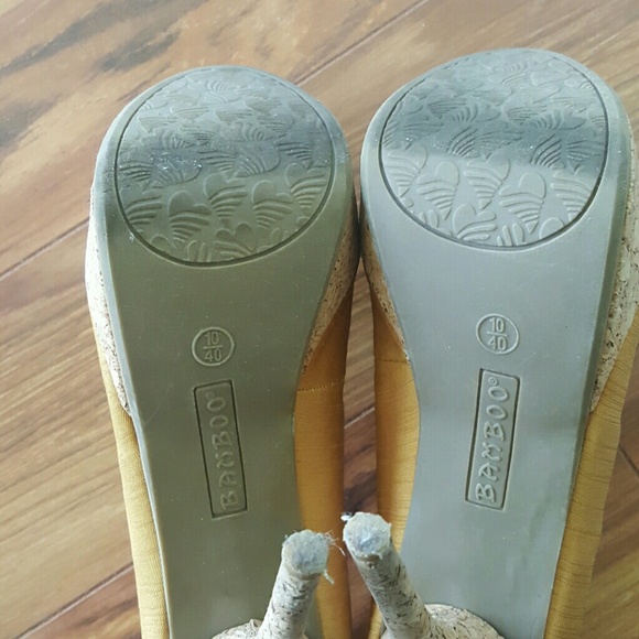 Yellow Gold High heel - Picture 4 of 4