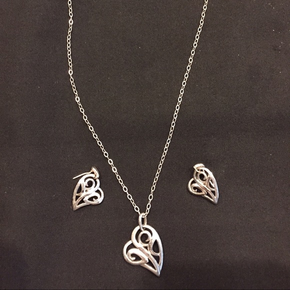 Elle Fashion Jewelry Earrings and Necklace