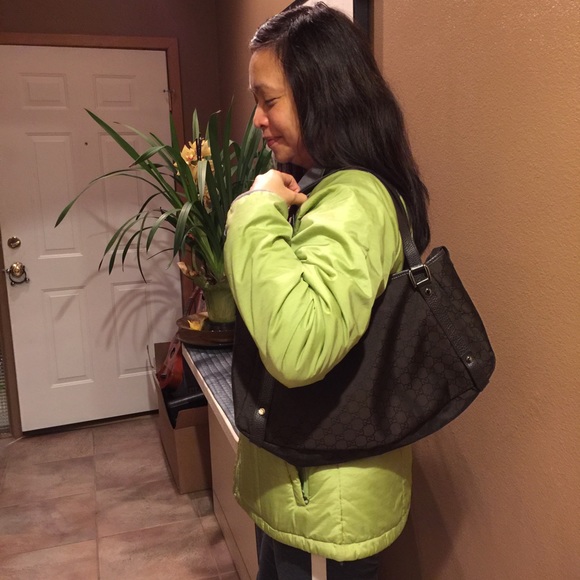 Authentic Gucci - Picture 4 of 4