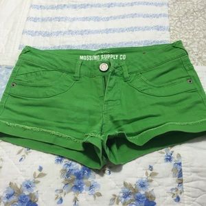SOLD! 💚Green Shorts