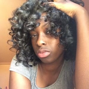 Meet your Posher, Latoya