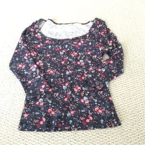 floral print shirt
