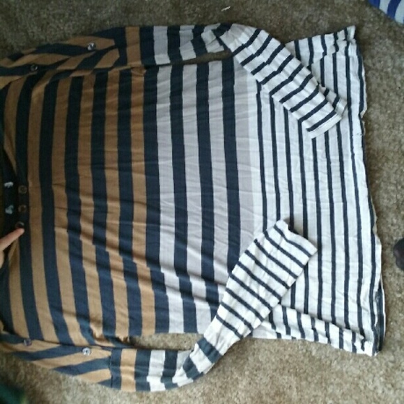 Old Navy brand piko style.