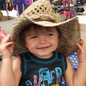 Meet your Posher, Lynn