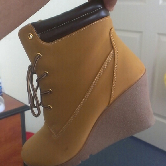 Trendy Tan Booties - Picture 3 of 4