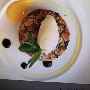 Meet your Posher, Carlin