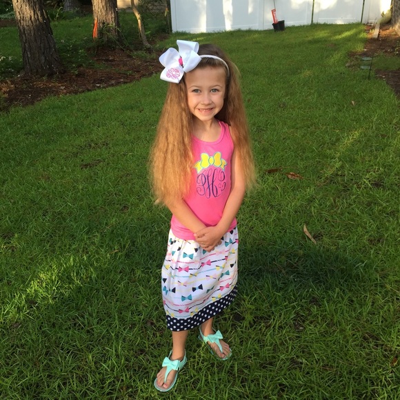 Monogrammed Hairbows Initial Letter Bow - Picture 4 of 4