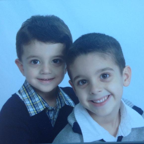 Meet your Posher, Theoni