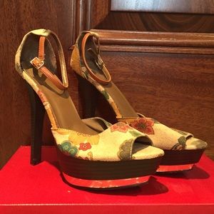 Charlotte Russe Luxe heel