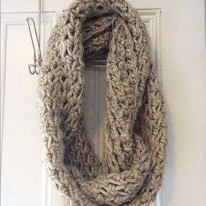 Infinity scarf