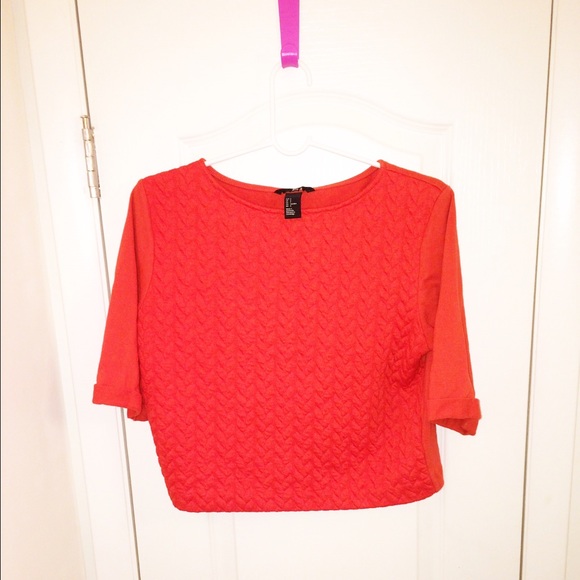 Patterned , Quarter sleeve top, burnt orange