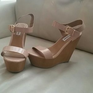 Steve Madden Wood wedge