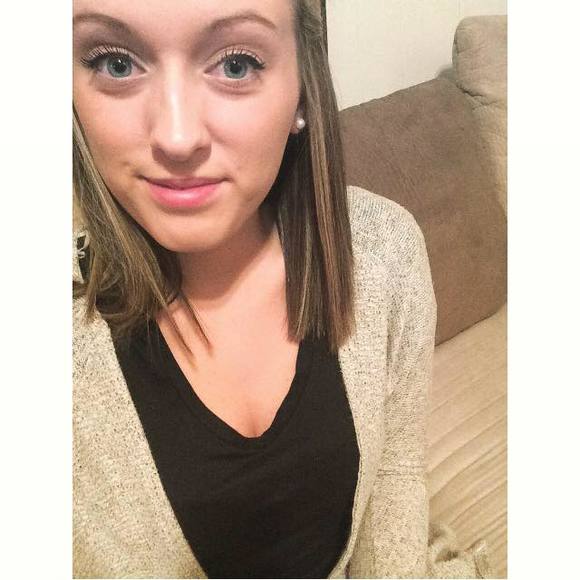 Meet your Posher, Cara