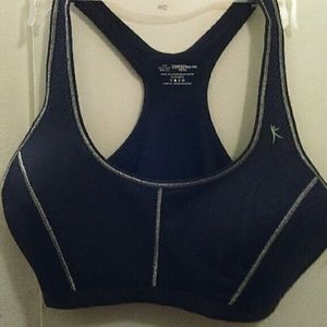 Danskin Now soft lined sports bra