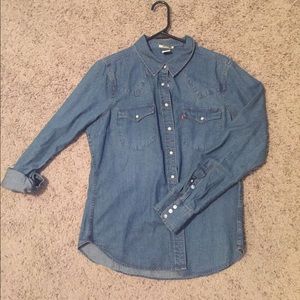 Soft Levi Denim Long Sleeve shirt