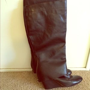 Steve Madden size 8 wedge black boots