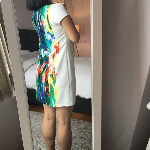 Vince Camuto abstract multicolor print dress - Picture 3 of 4