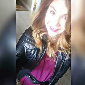 Meet your Posher, Pamela