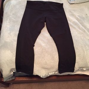 Lululemon Black Capri Leggings