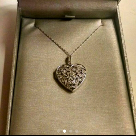 Jewelry - NEW Zales Diamond Necklace Jewelry - NEW Zales Diamond Necklace