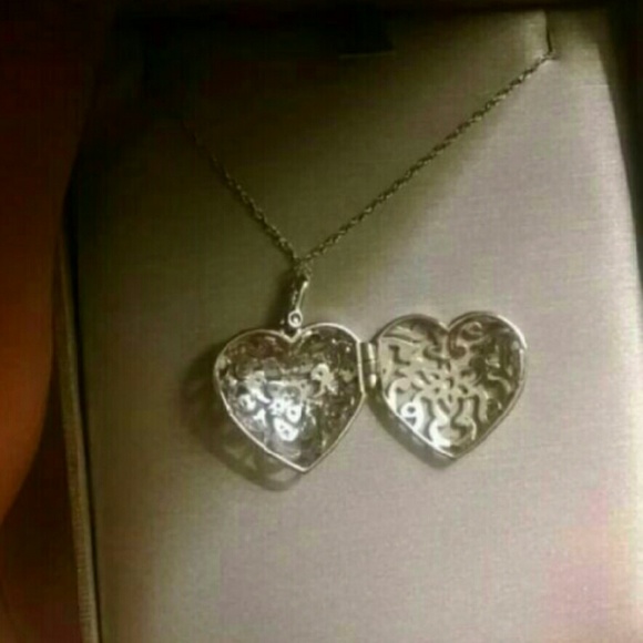 NEW Zales Diamond Necklace - Picture 2 of 3