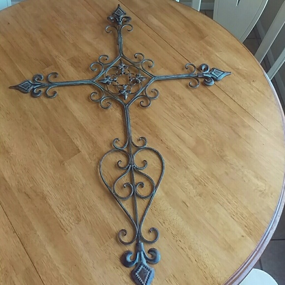 Very cute cross decoration