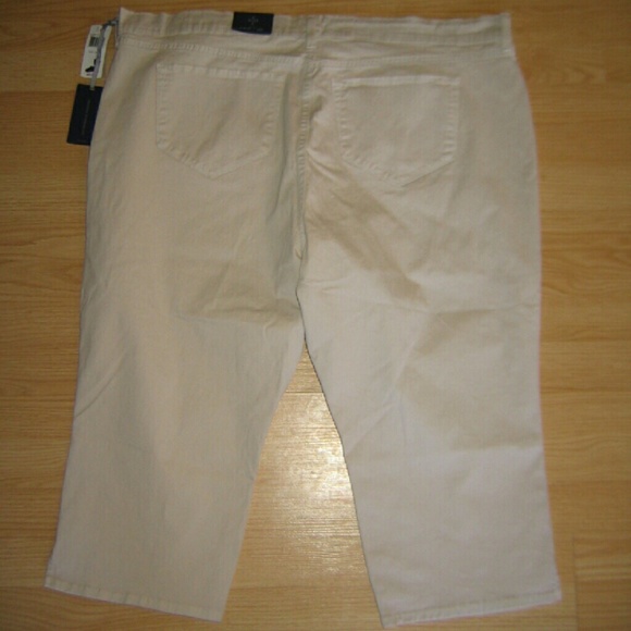 Not Your Daughter's Jeans NYDJ Bella Crop in Clay - Picture 3 of 4