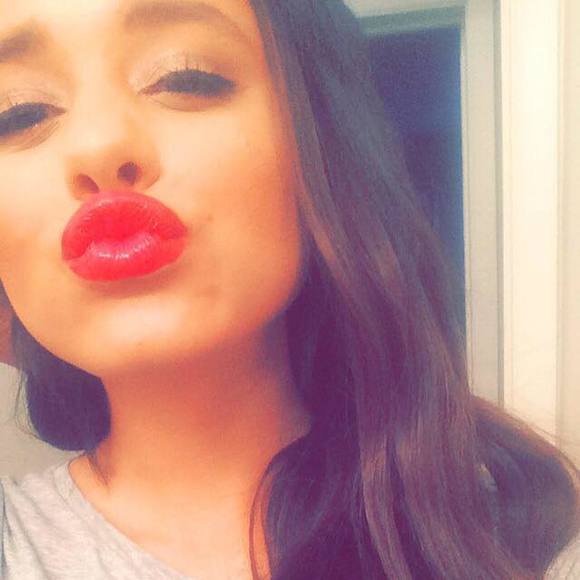 Meet your Posher, Hannah