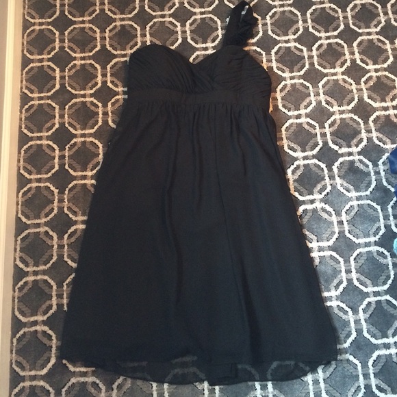Black cocktail one-shoulder dress - Picture 1 of 3