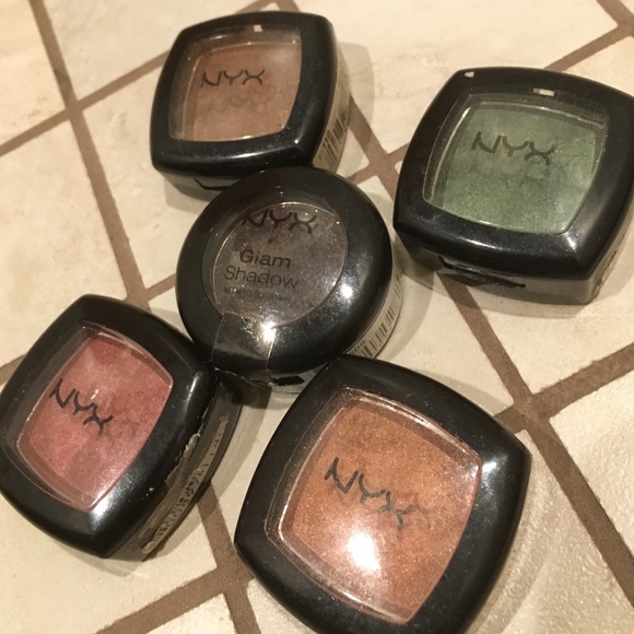 NYX Eye Shadow Bundle - Picture 1 of 3
